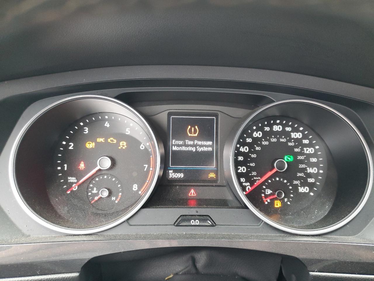 2021 Volkswagen Tiguan - Image 9