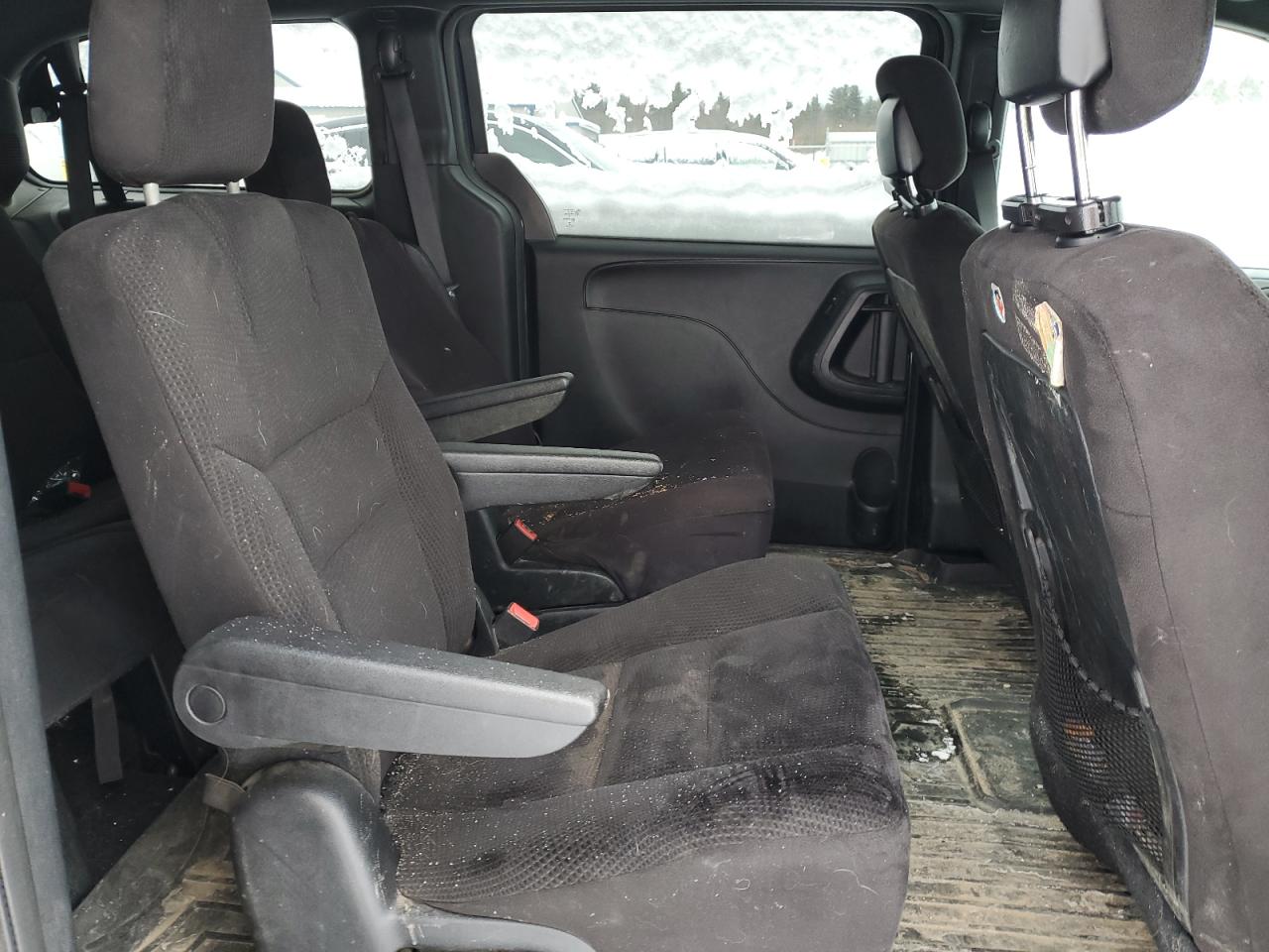 2014 Dodge Caravan - Image 11