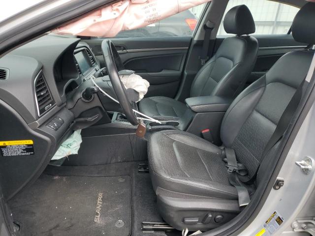  HYUNDAI ELANTRA 2017 Сріблястий