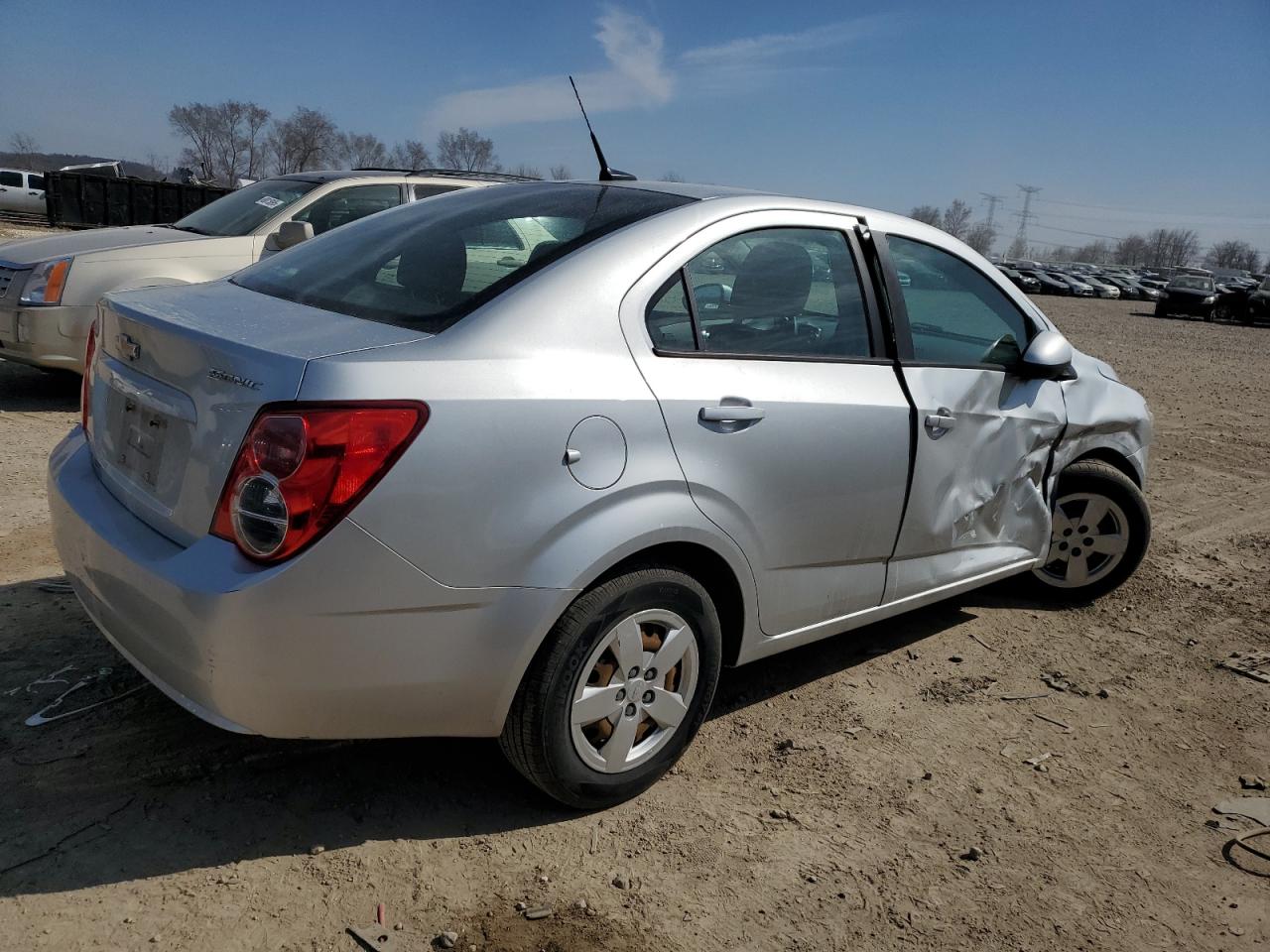 2014 Chevrolet Sonic - Image 3