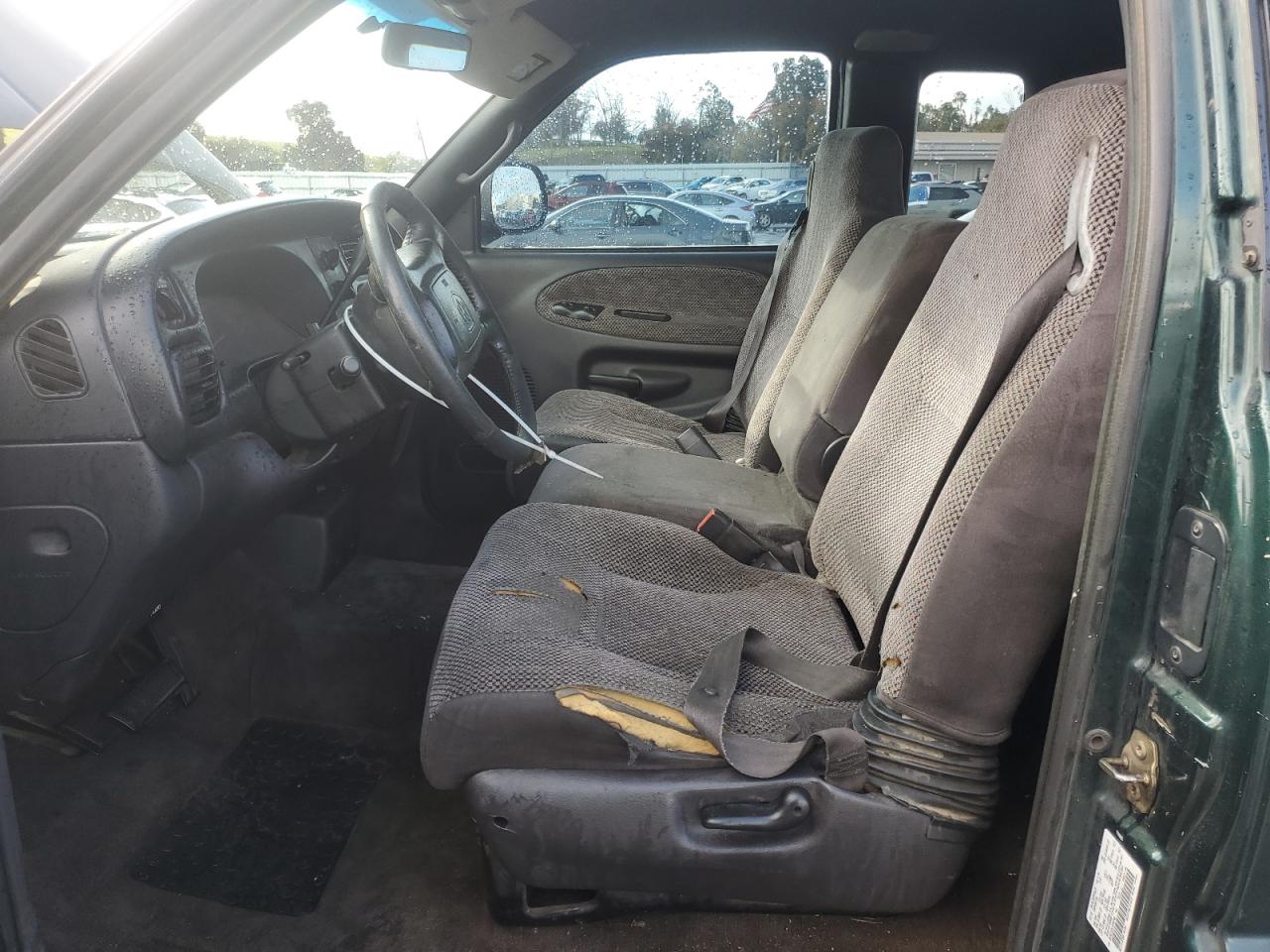 2001 Dodge RAM - Image 7