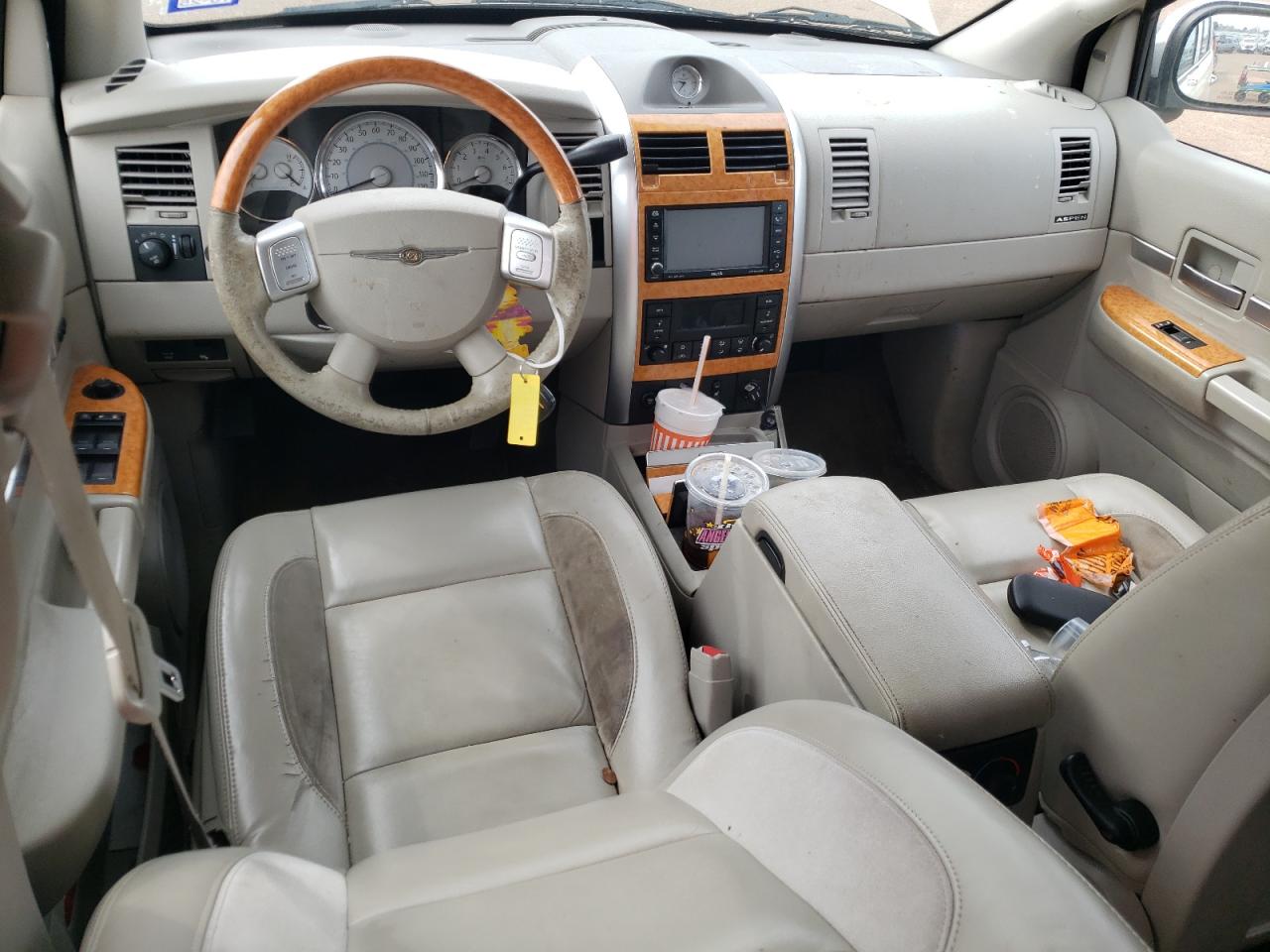2008 Chrysler Aspen - Image 8