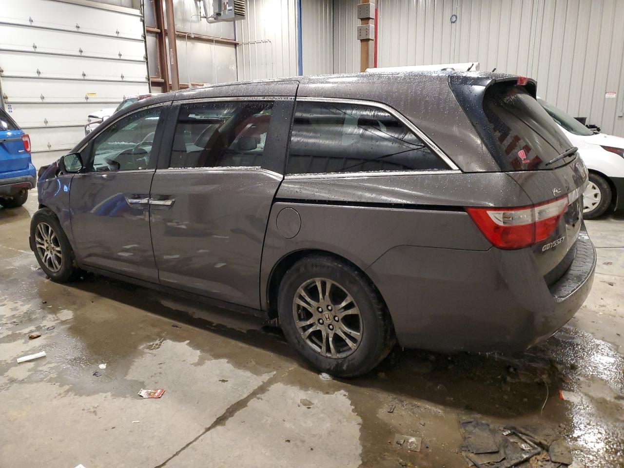 2013 Honda Odyssey - Image 2