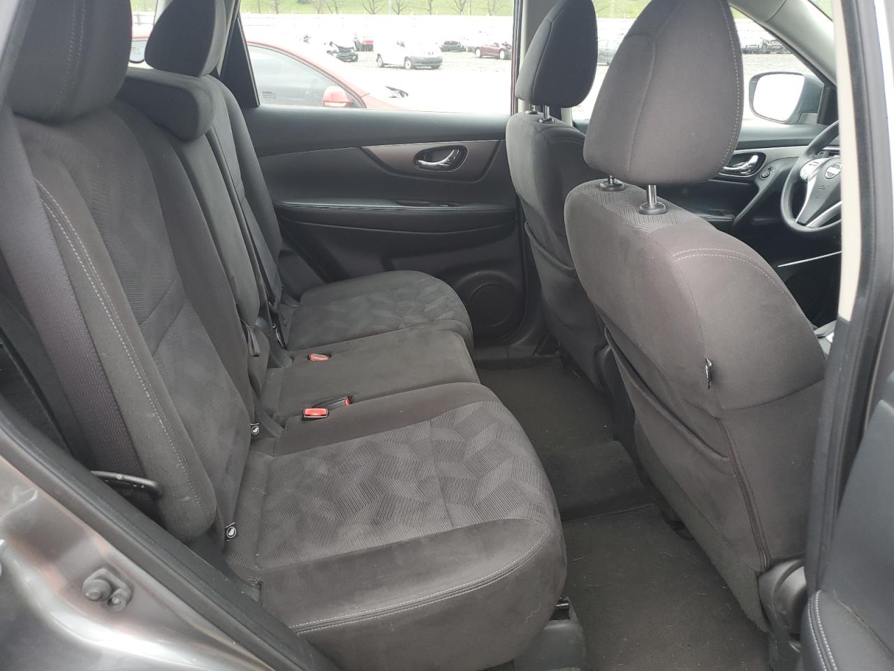 2015 Nissan Rogue - Image 11