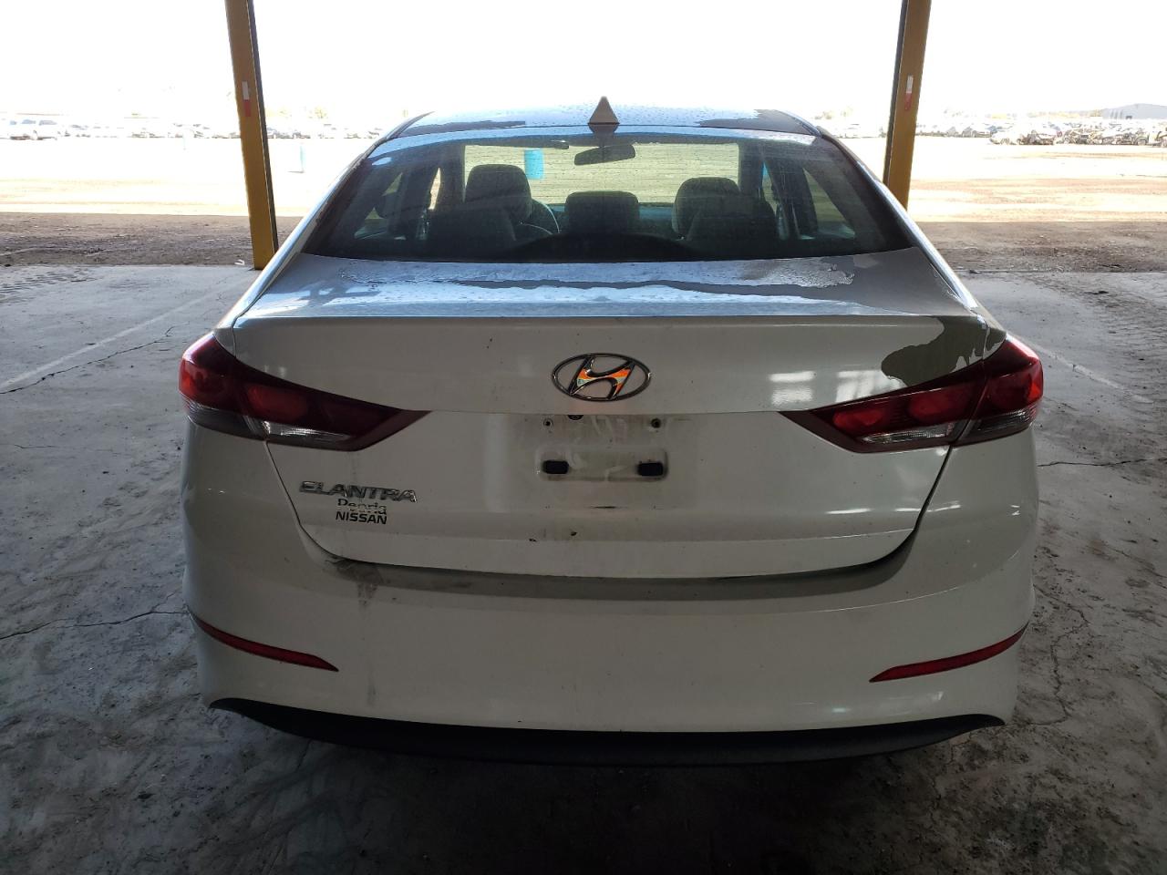 2017 Hyundai Elantra - Image 6