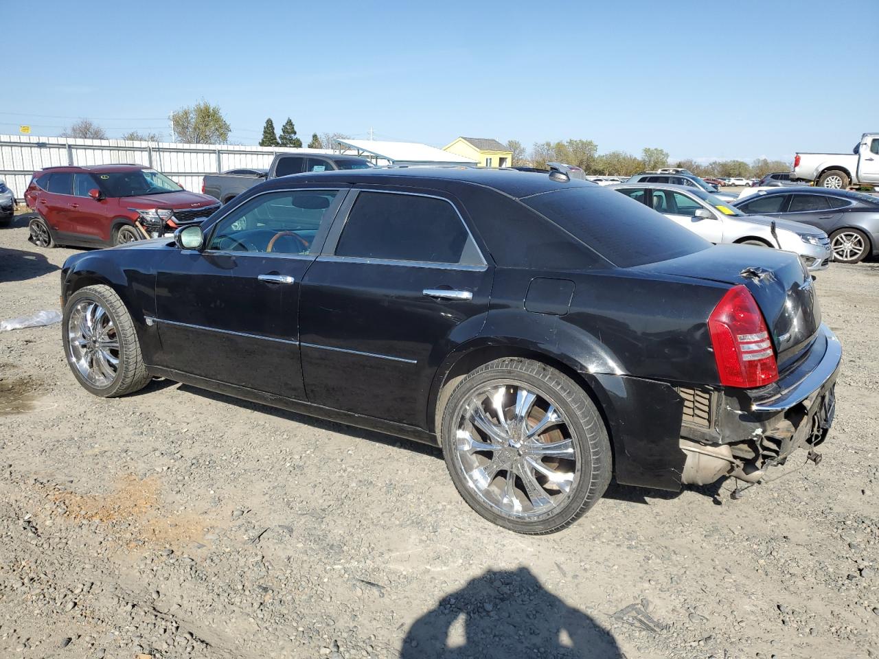 2005 Chrysler 300 - Image 2