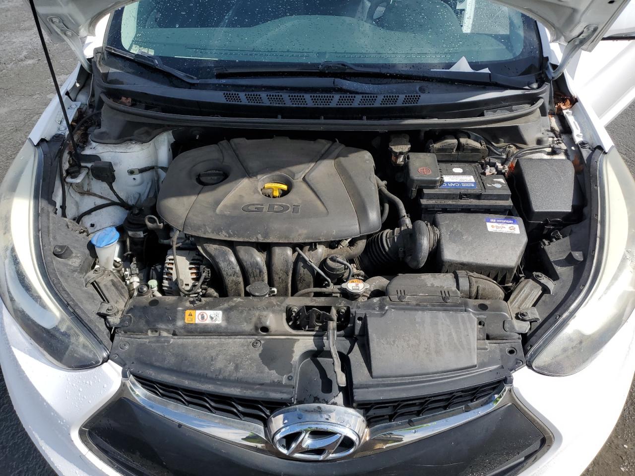 2014 Hyundai Elantra - Image 11