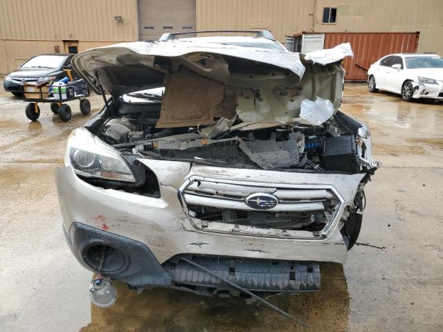 SUBARU OUTBACK 2016 Золотой