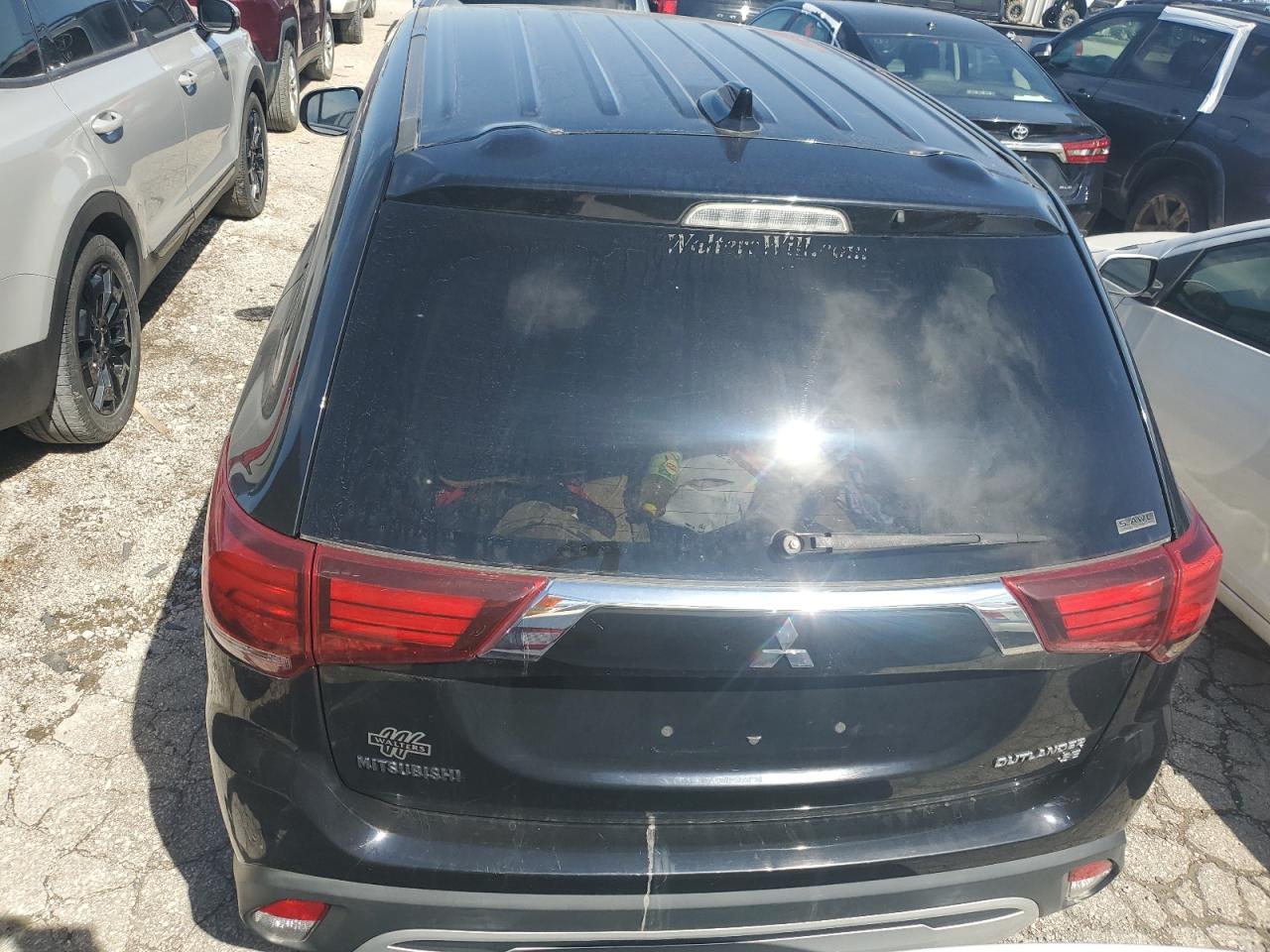 2019 Mitsubishi Outlander - Image 6