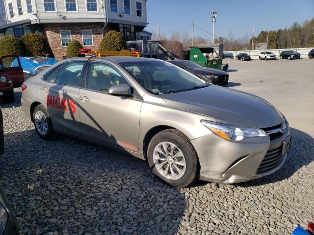  TOYOTA CAMRY 2017 Серебристый