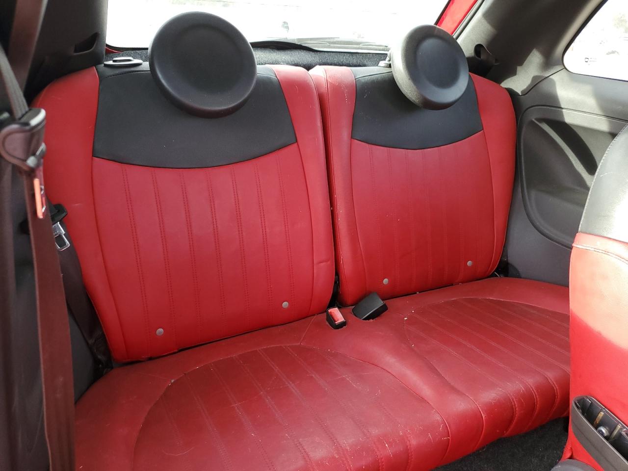 2012 Fiat 500 - Image 10