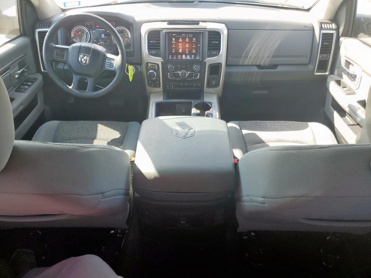 2015 RAM 1500 - Image 8