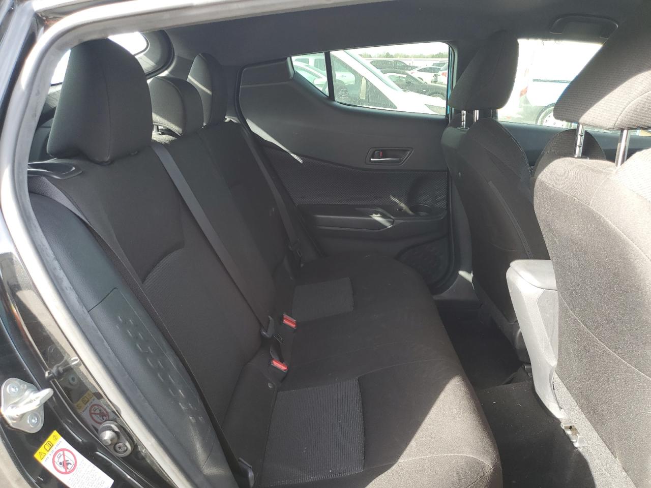 2019 Toyota C-HR - Image 11