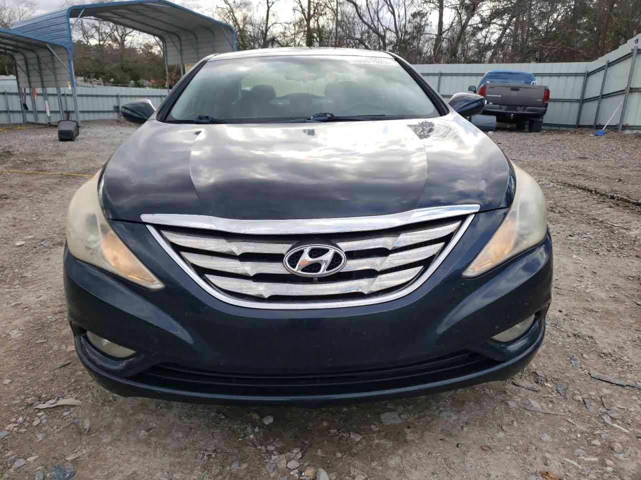 2012 Hyundai Sonata - Image 5