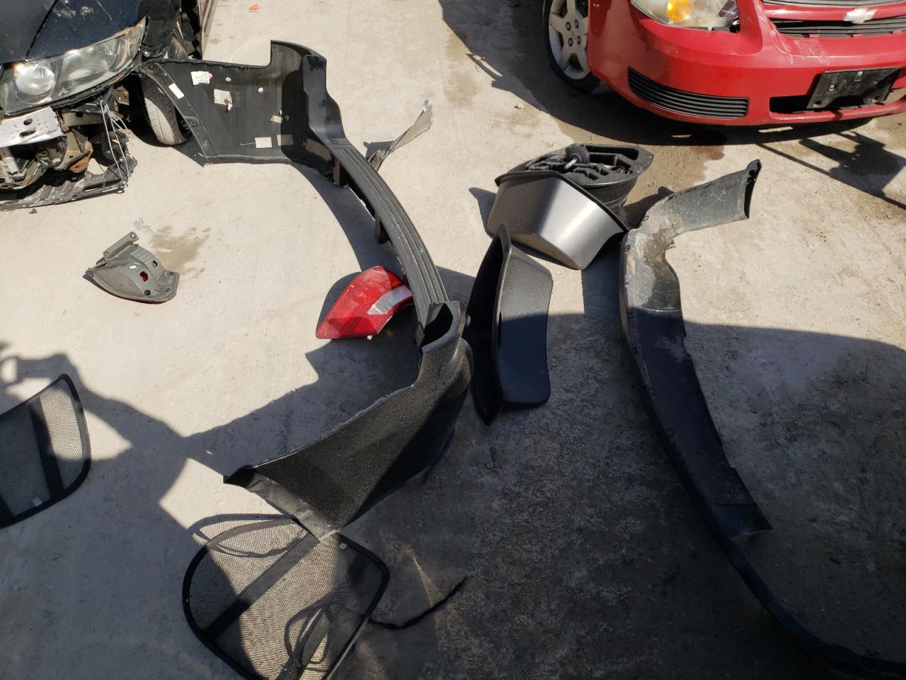 2011 Jeep Grand Cherokee - Image 13