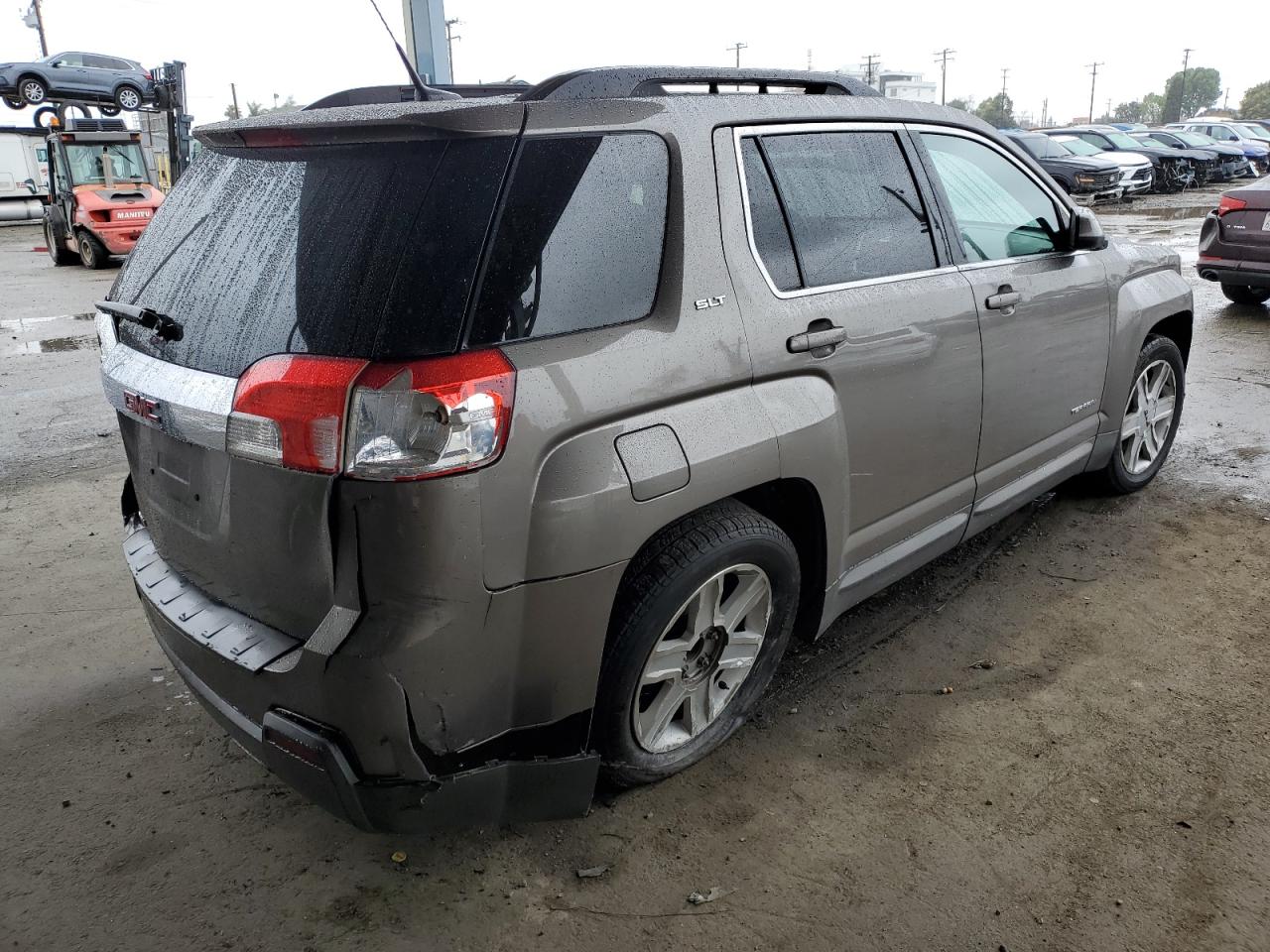 2010 GMC Terrain - Image 3
