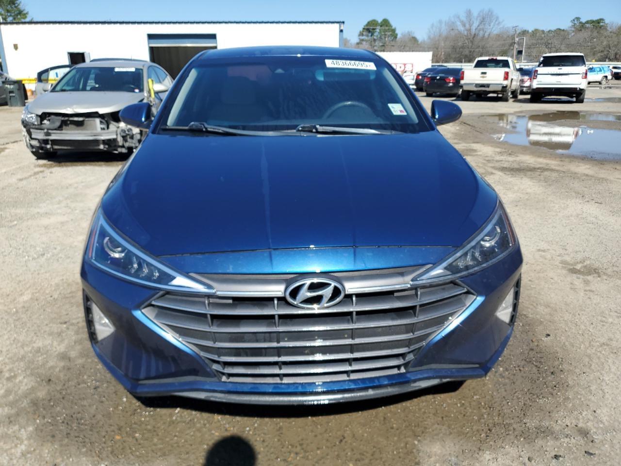 2020 Hyundai Elantra - Image 5