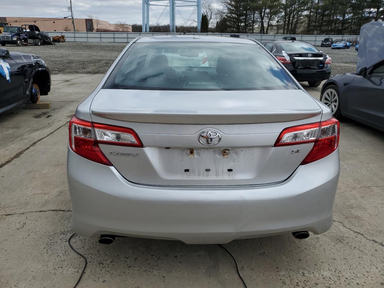 2014 Toyota Camry - Image 6