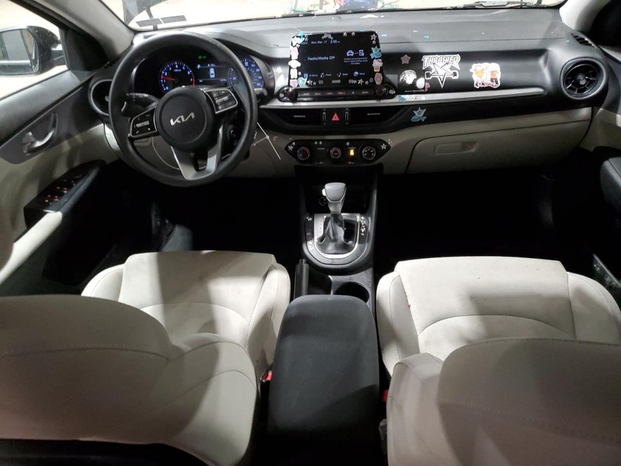2023 Kia Forte - Image 8