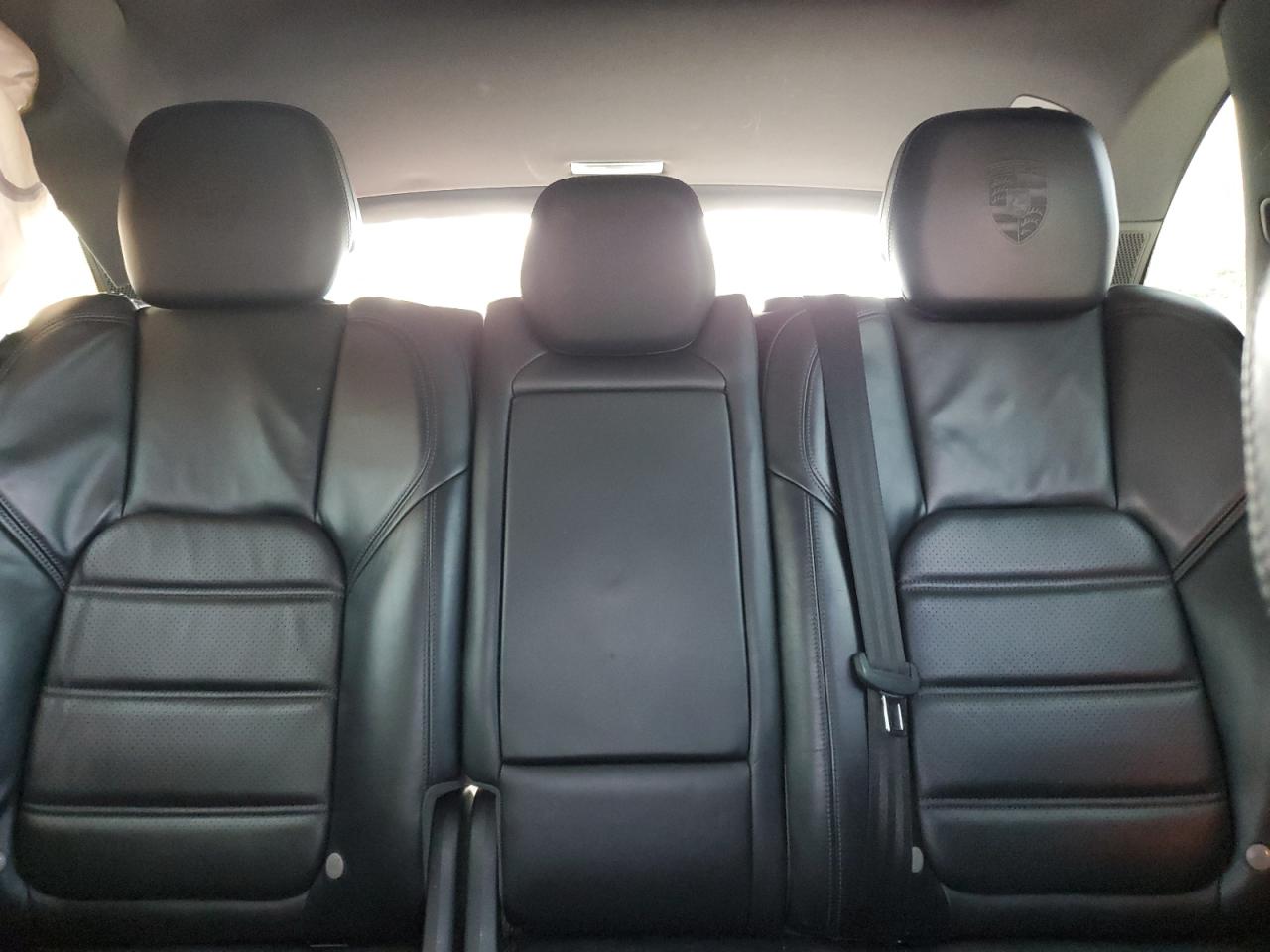 2017 Porsche Cayenne - Image 10