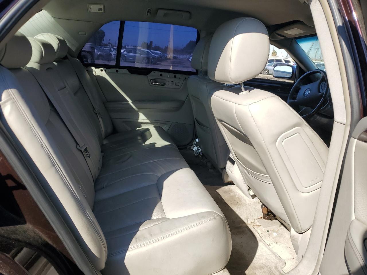 2008 Cadillac DTS - Image 10
