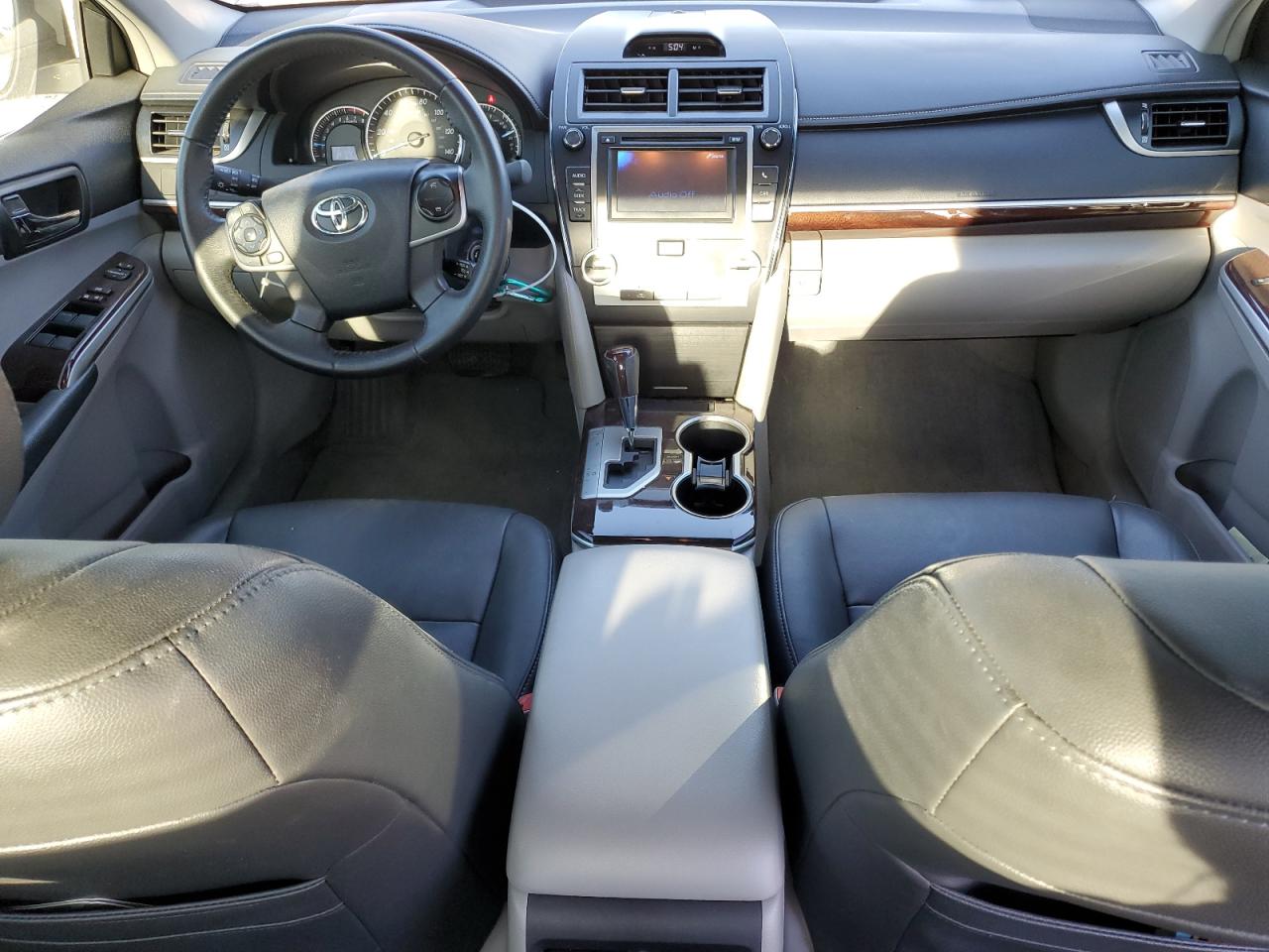 2012 Toyota Camry - Image 8