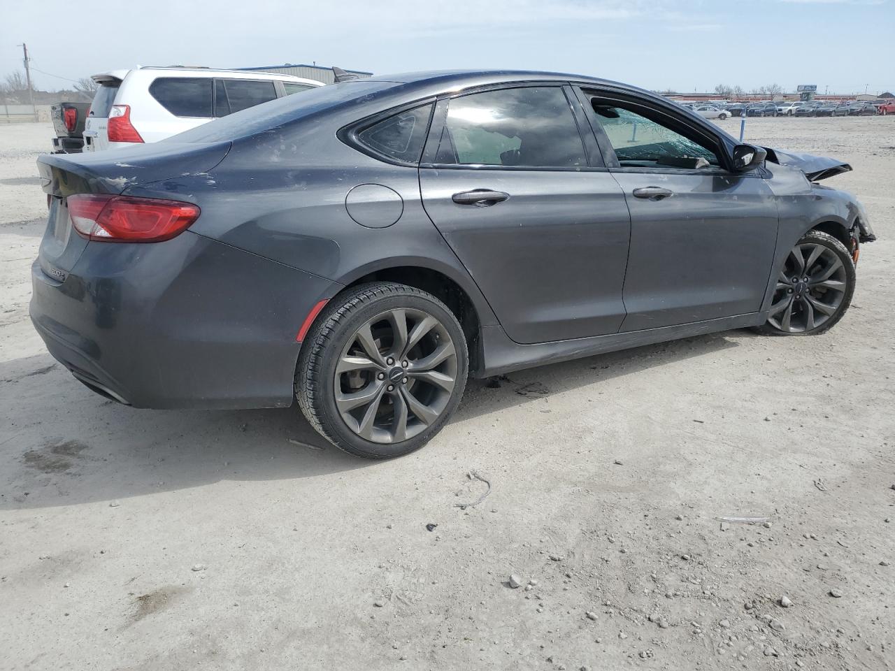 2015 Chrysler 200 - Image 3