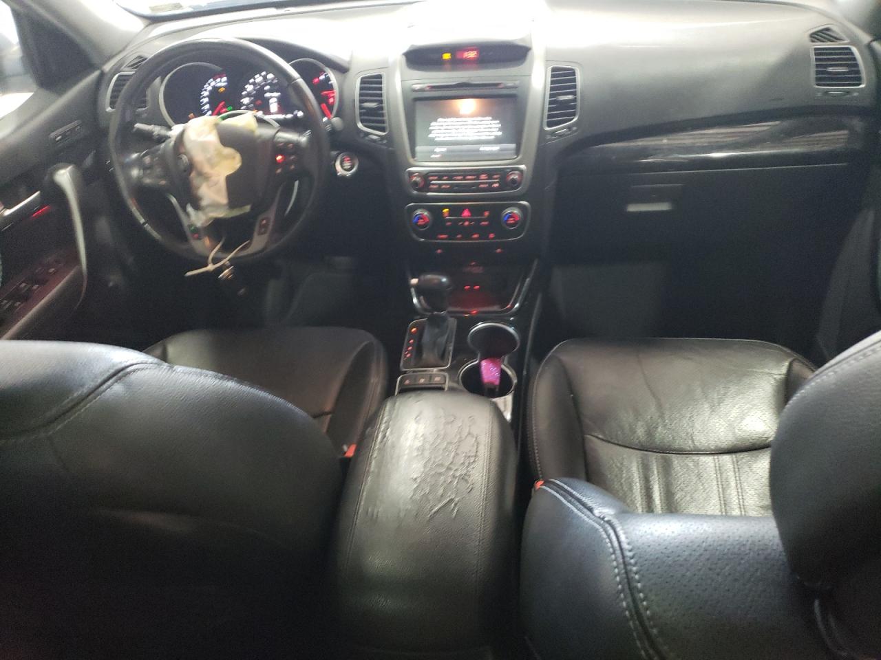 2015 Kia Sorento - Image 8