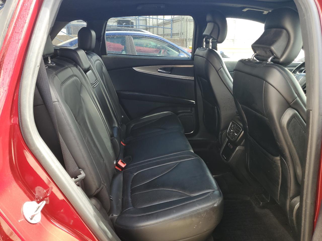 2019 Lincoln Nautilus - Image 11