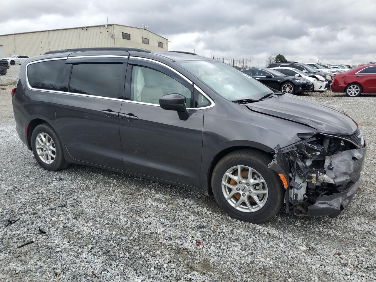 2021 Chrysler Voyager - Image 4