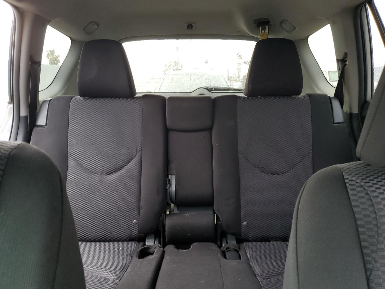 2011 Toyota RAV 4 - Image 10
