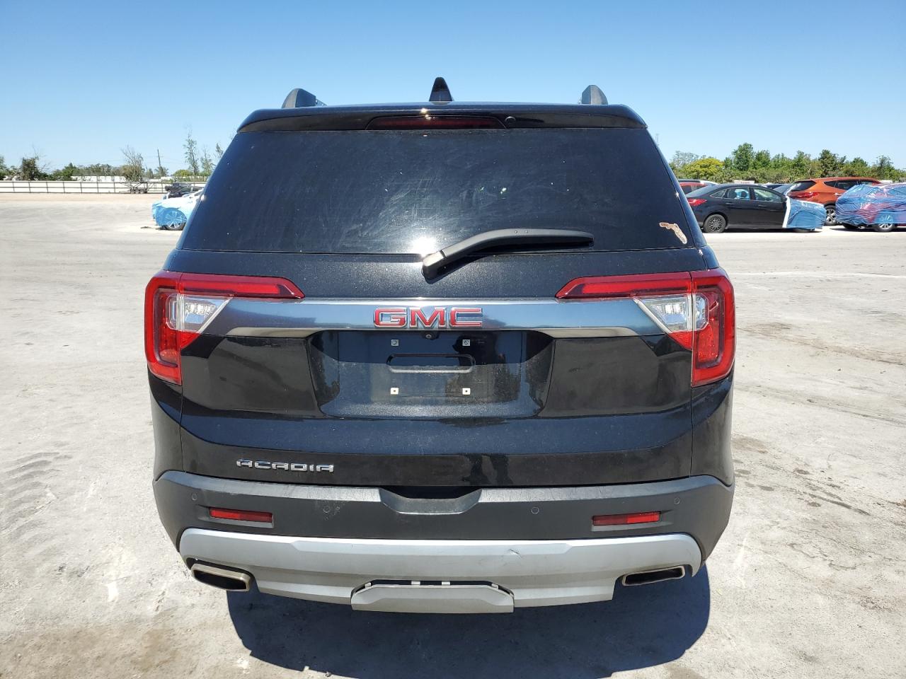 2022 GMC Acadia - Image 6