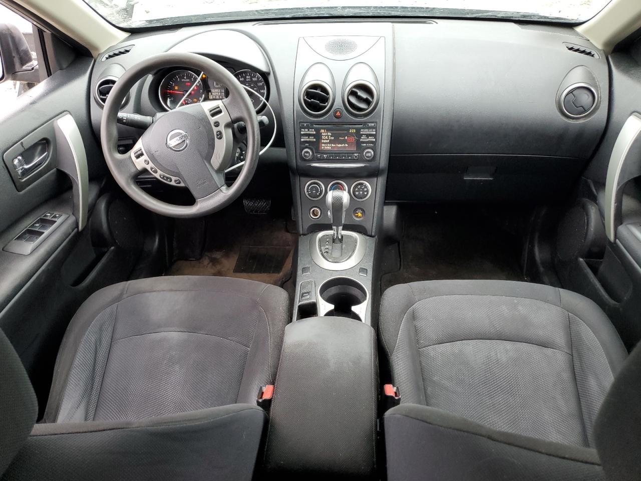 2015 Nissan Rogue - Image 8