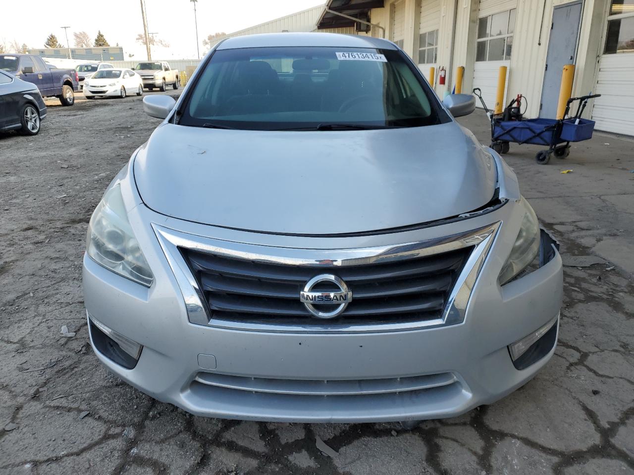 2014 Nissan Altima - Image 5