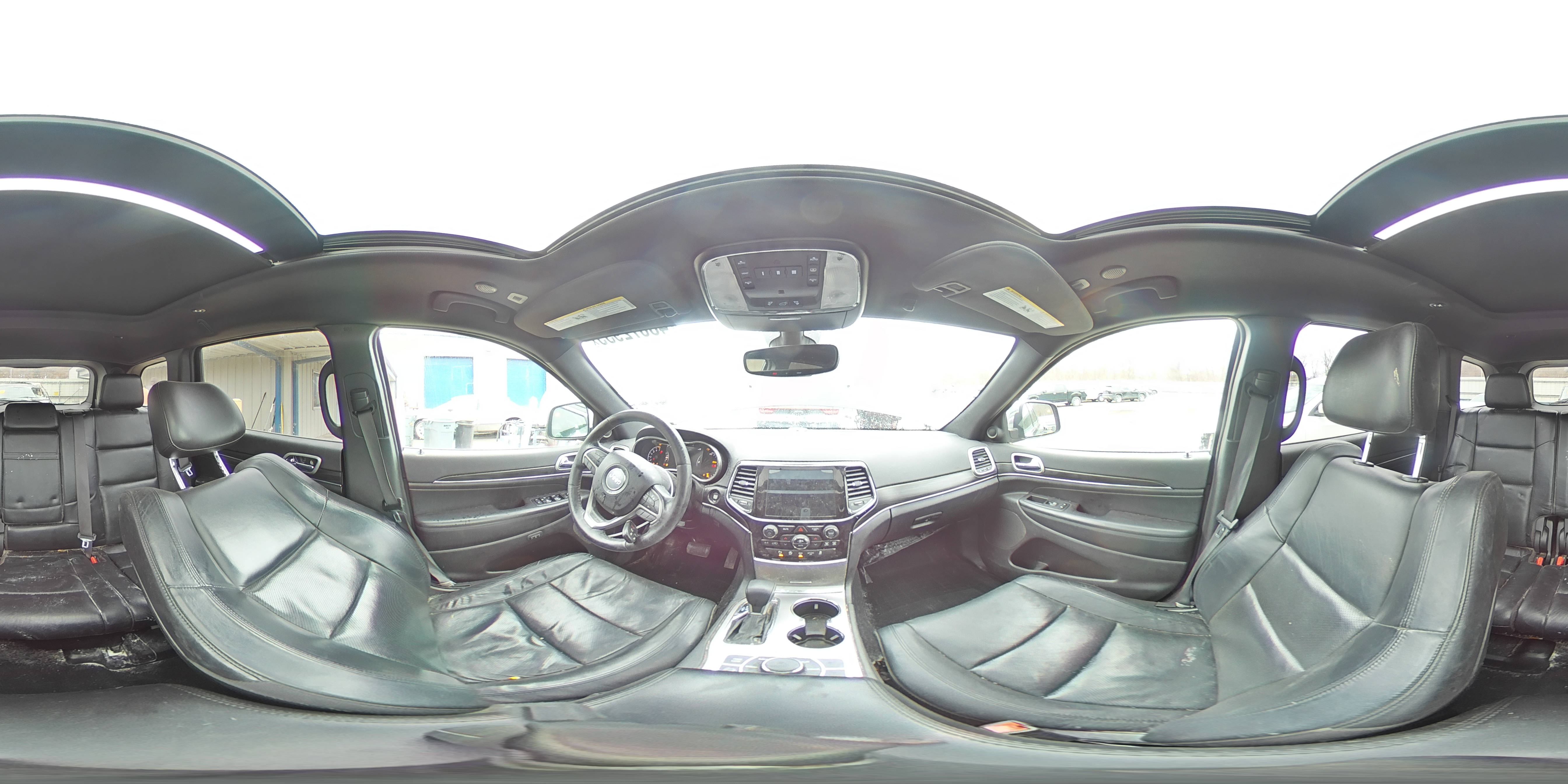 2020 Jeep Grand Cherokee - Image 16
