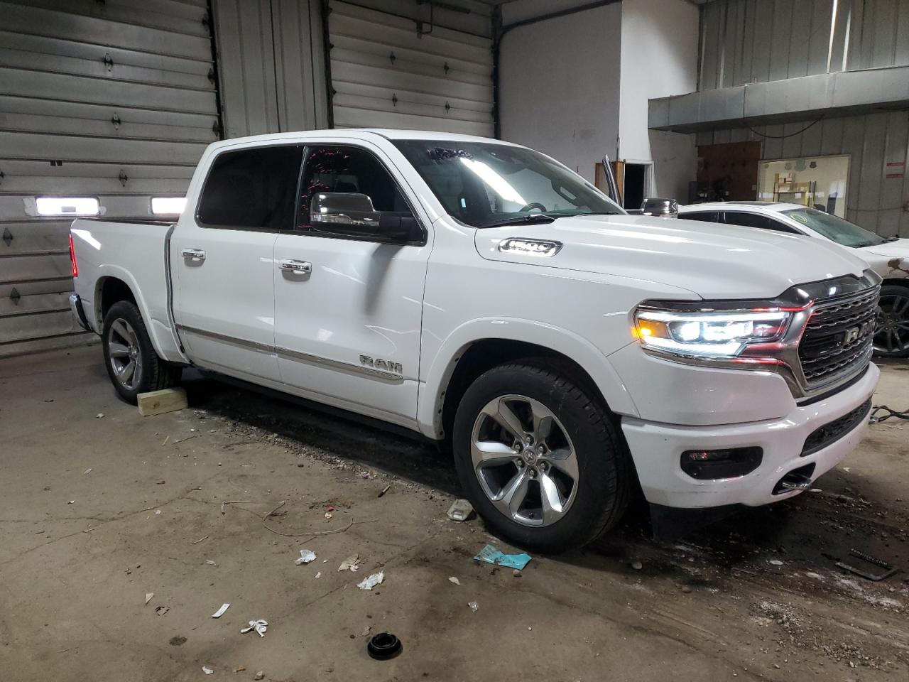 2022 RAM 1500 - Image 4