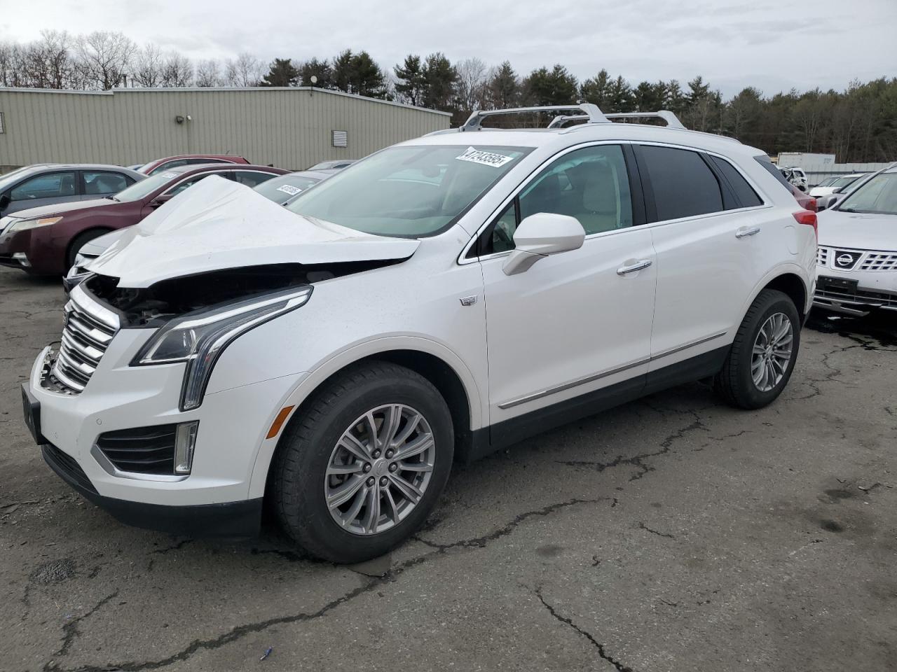 2017 Cadillac Xt5 Luxury for Sale in Exeter, RI - Front End