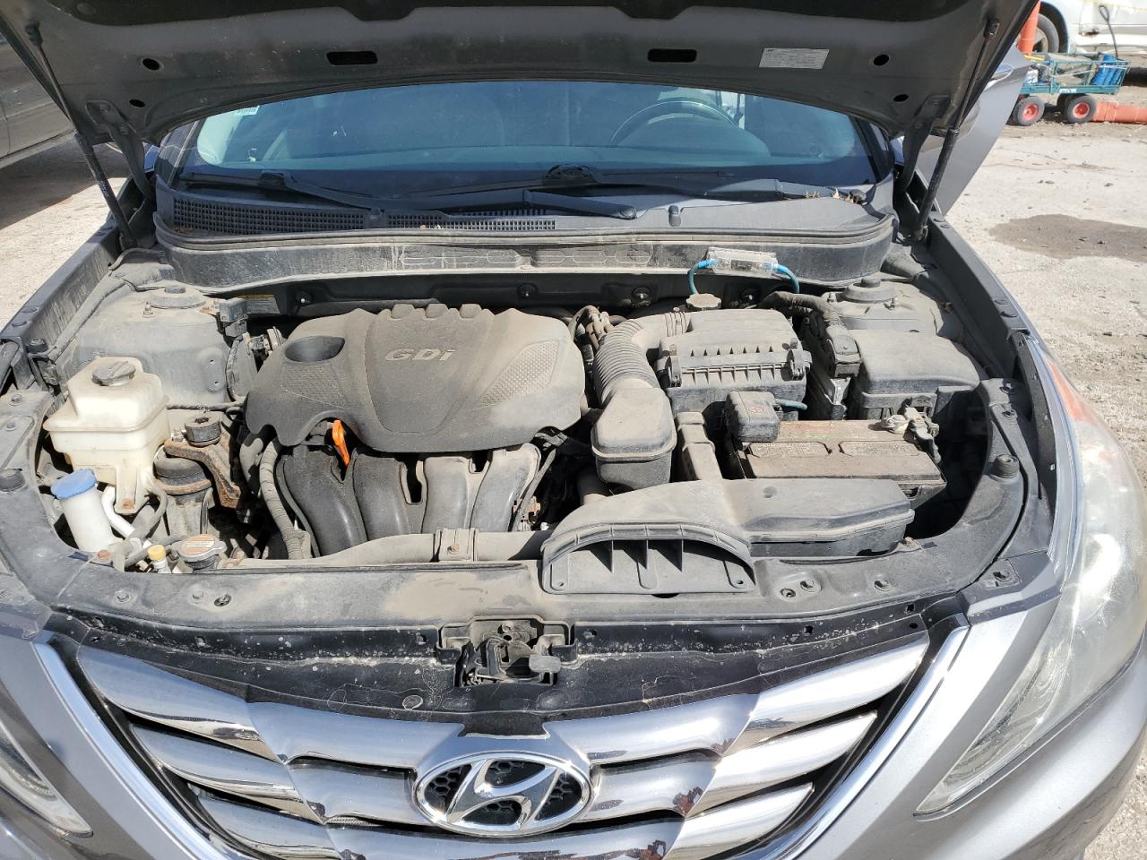 2011 Hyundai Sonata - Image 11