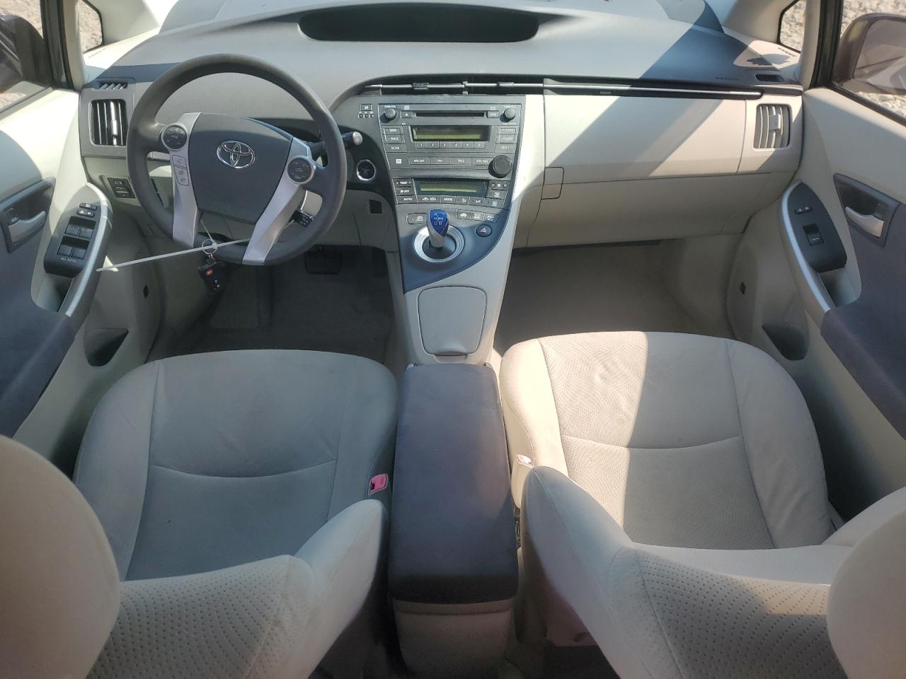 2010 Toyota Prius - Image 8