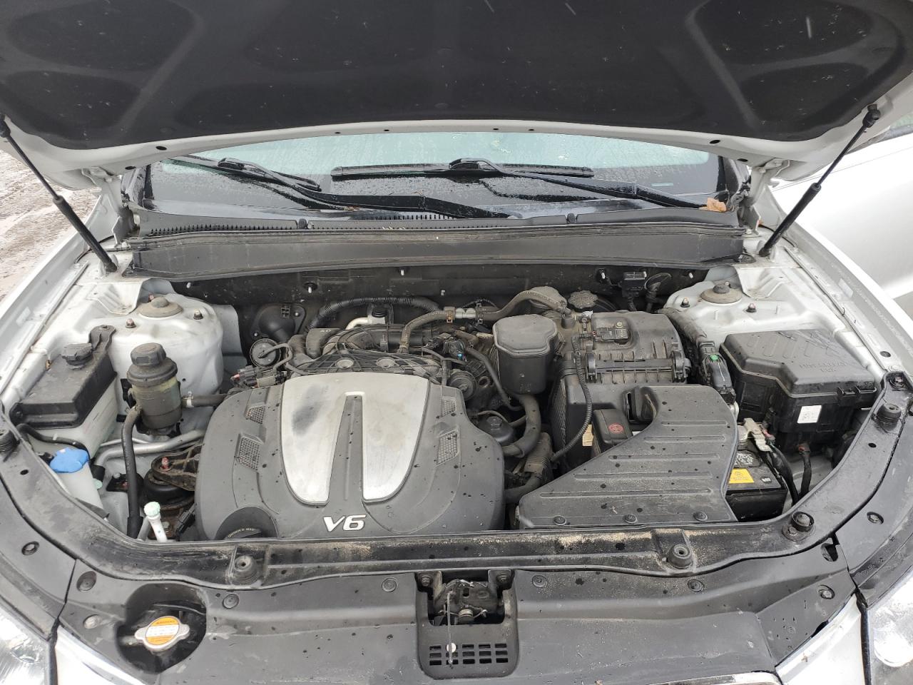 2012 Hyundai Santa Fe - Image 12
