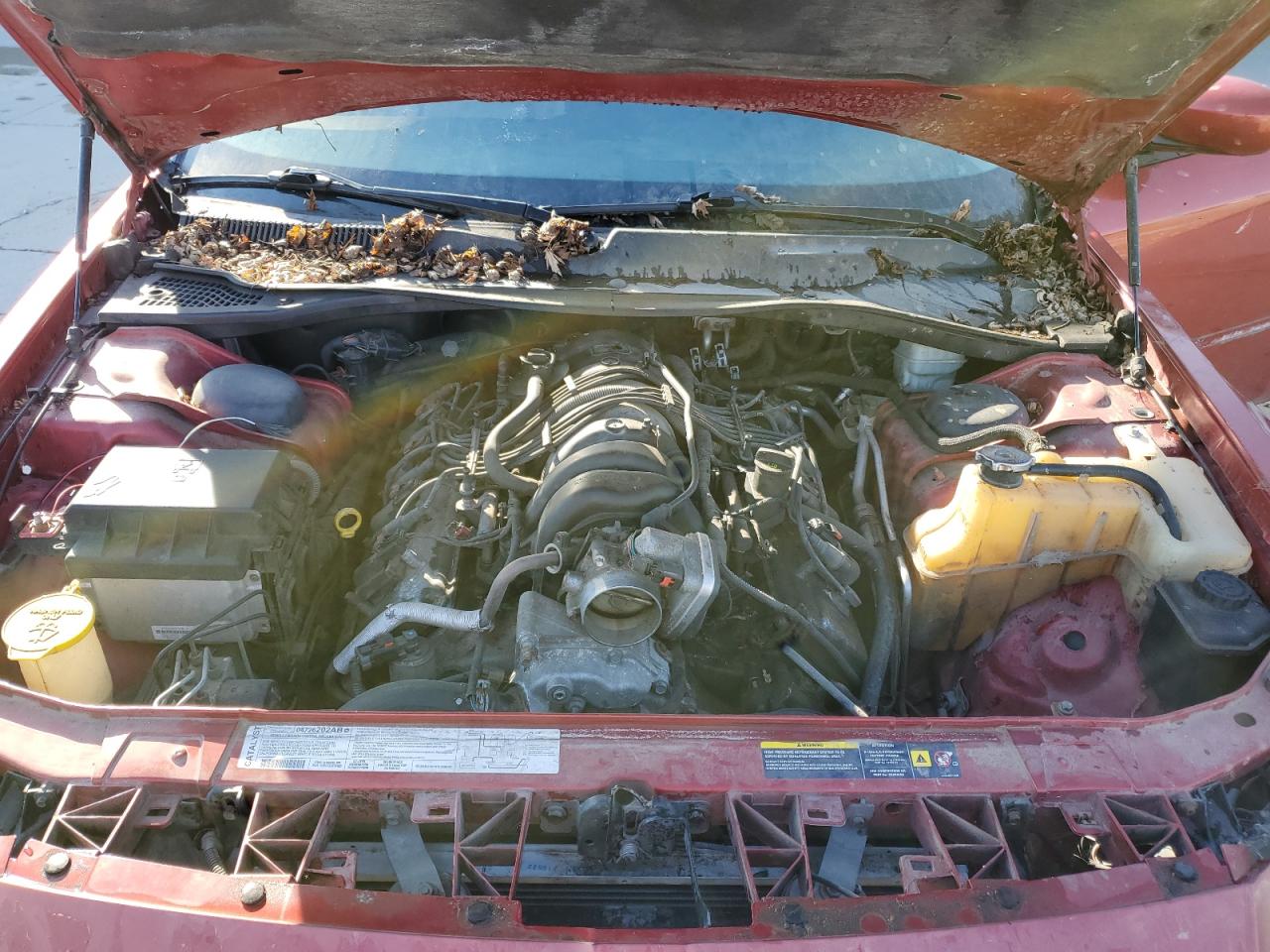 2005 Dodge Magnum - Image 12