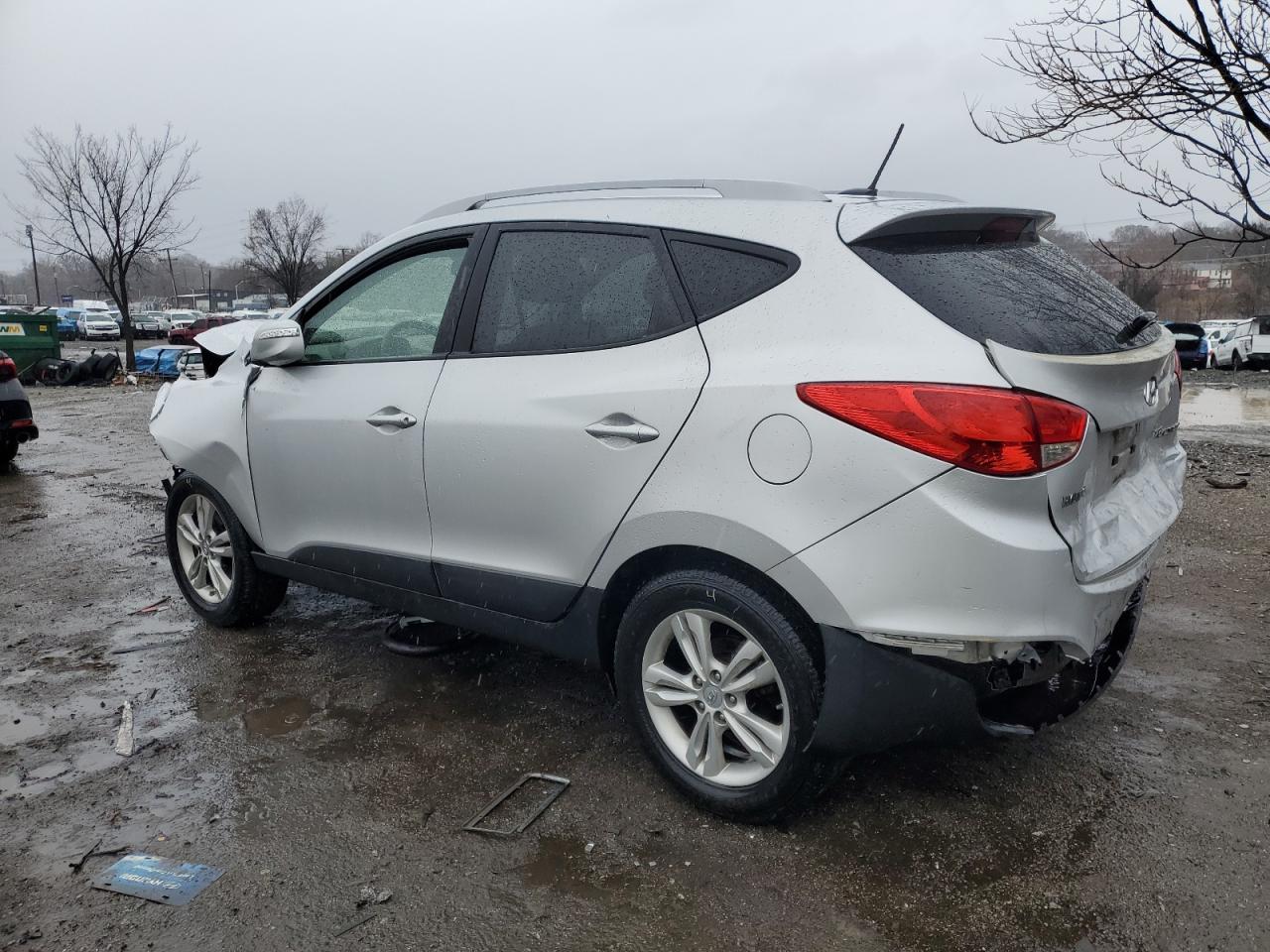 2013 Hyundai Tucson - Image 2