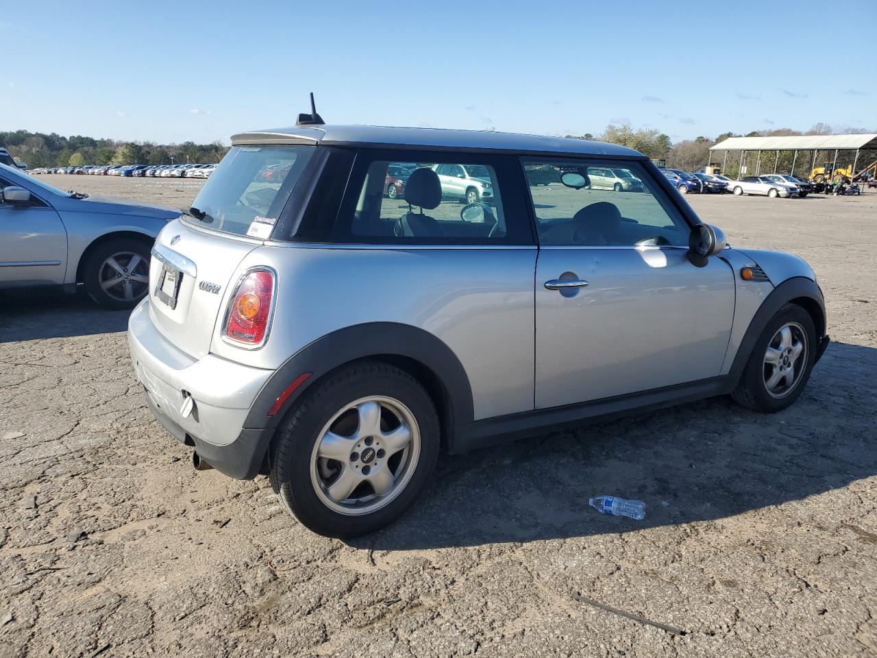 2010 MINI Cooper - Image 3
