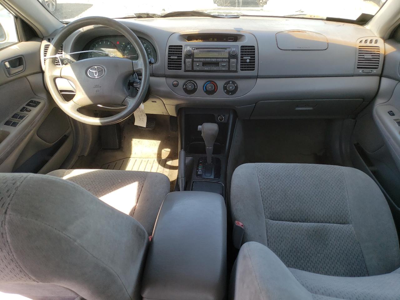2004 Toyota Camry Le VIN: 4T1BE32K64U936757 Lot: 49557205