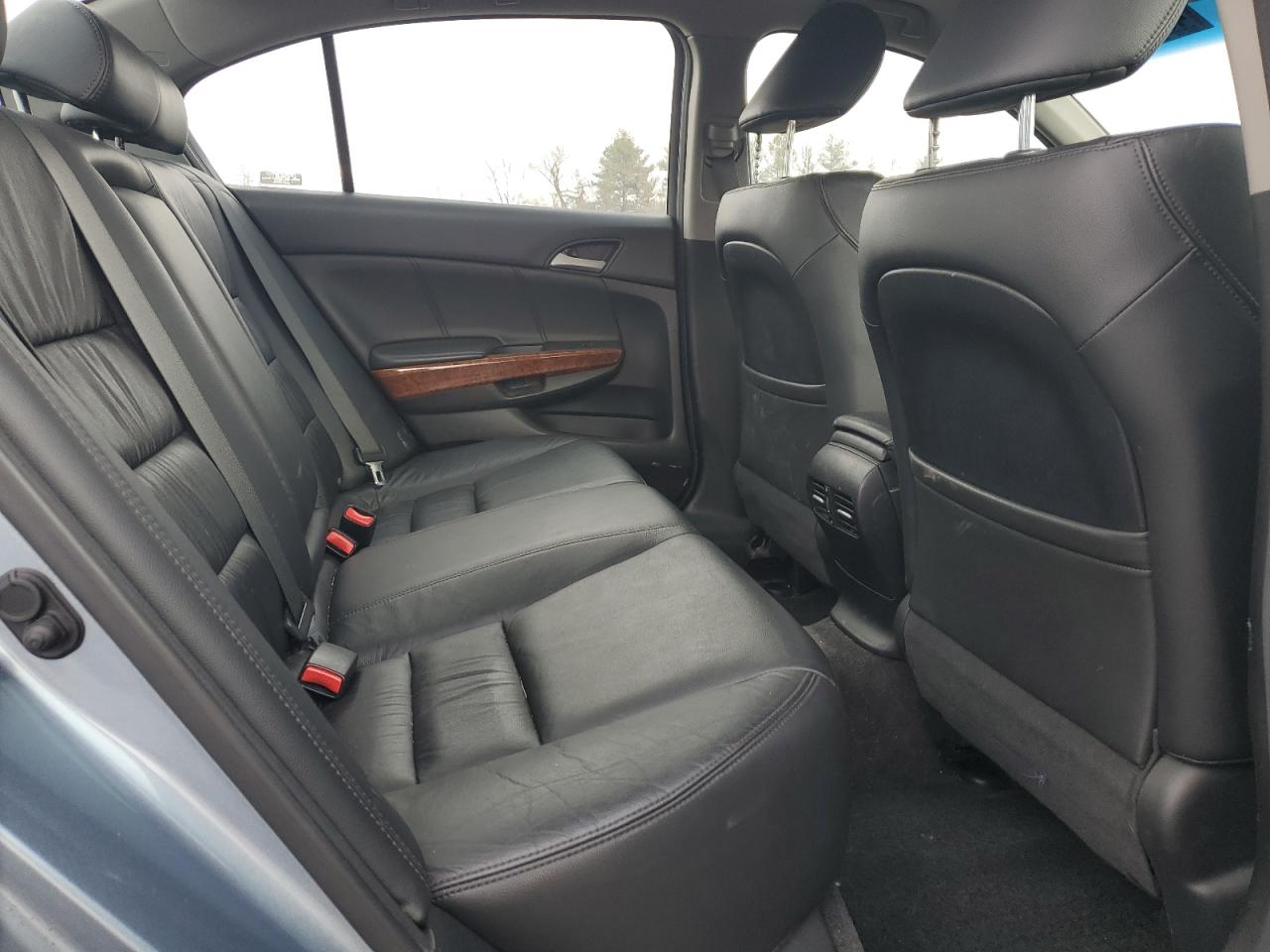 2011 Honda Accord - Image 10