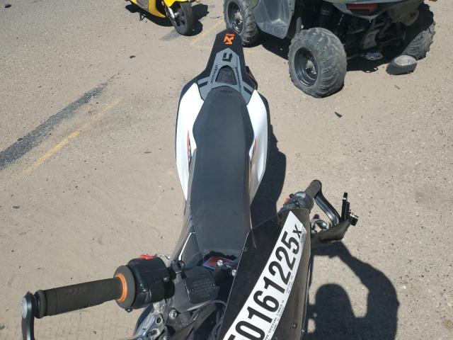 2019 KTM 690 SMC R
