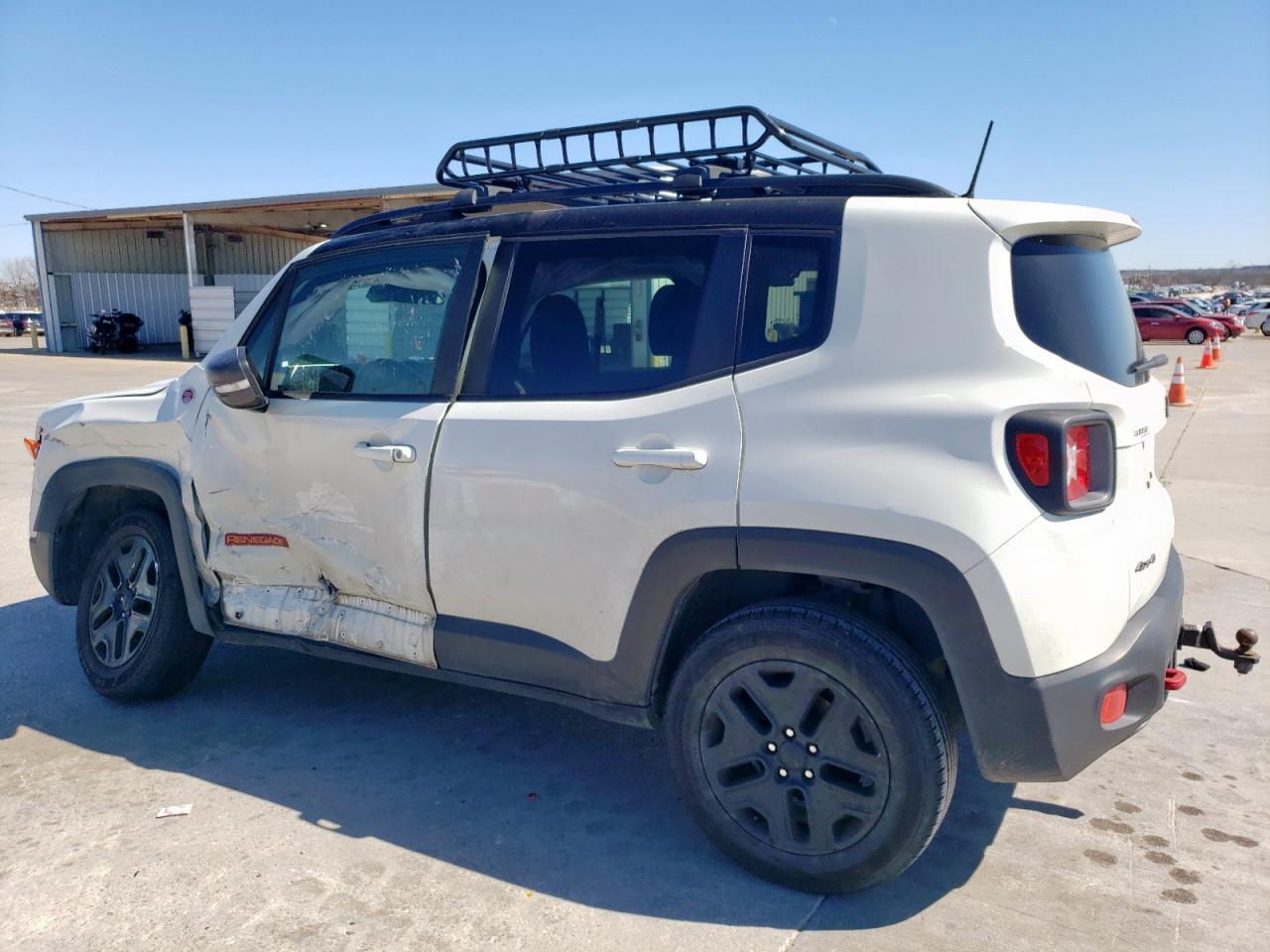 2018 Jeep Renegade - Image 2