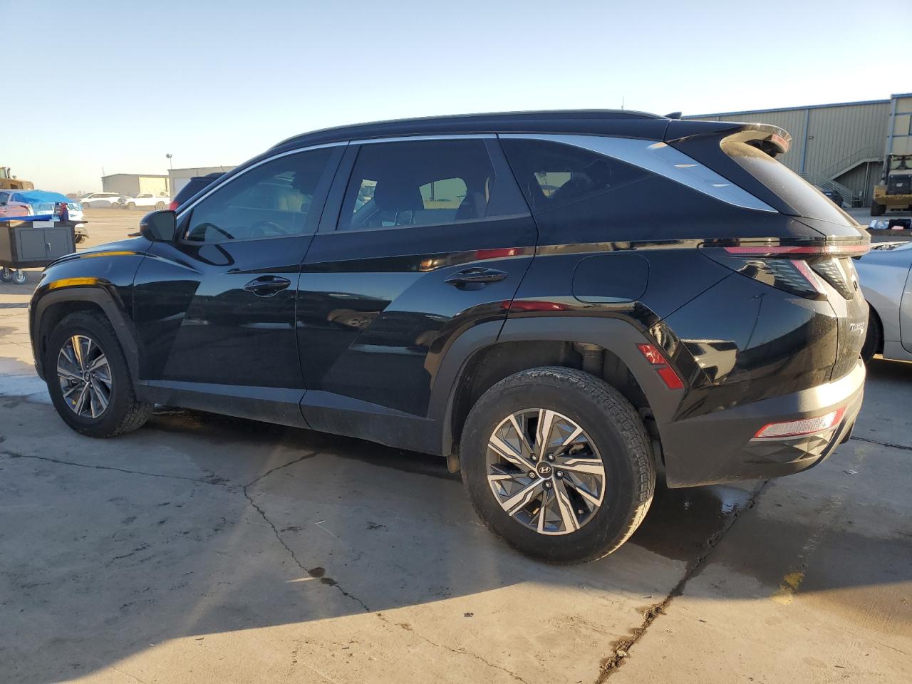 2022 Hyundai Tucson - Image 2