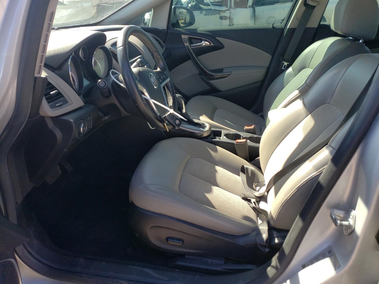 2015 Buick Verano - Image 7