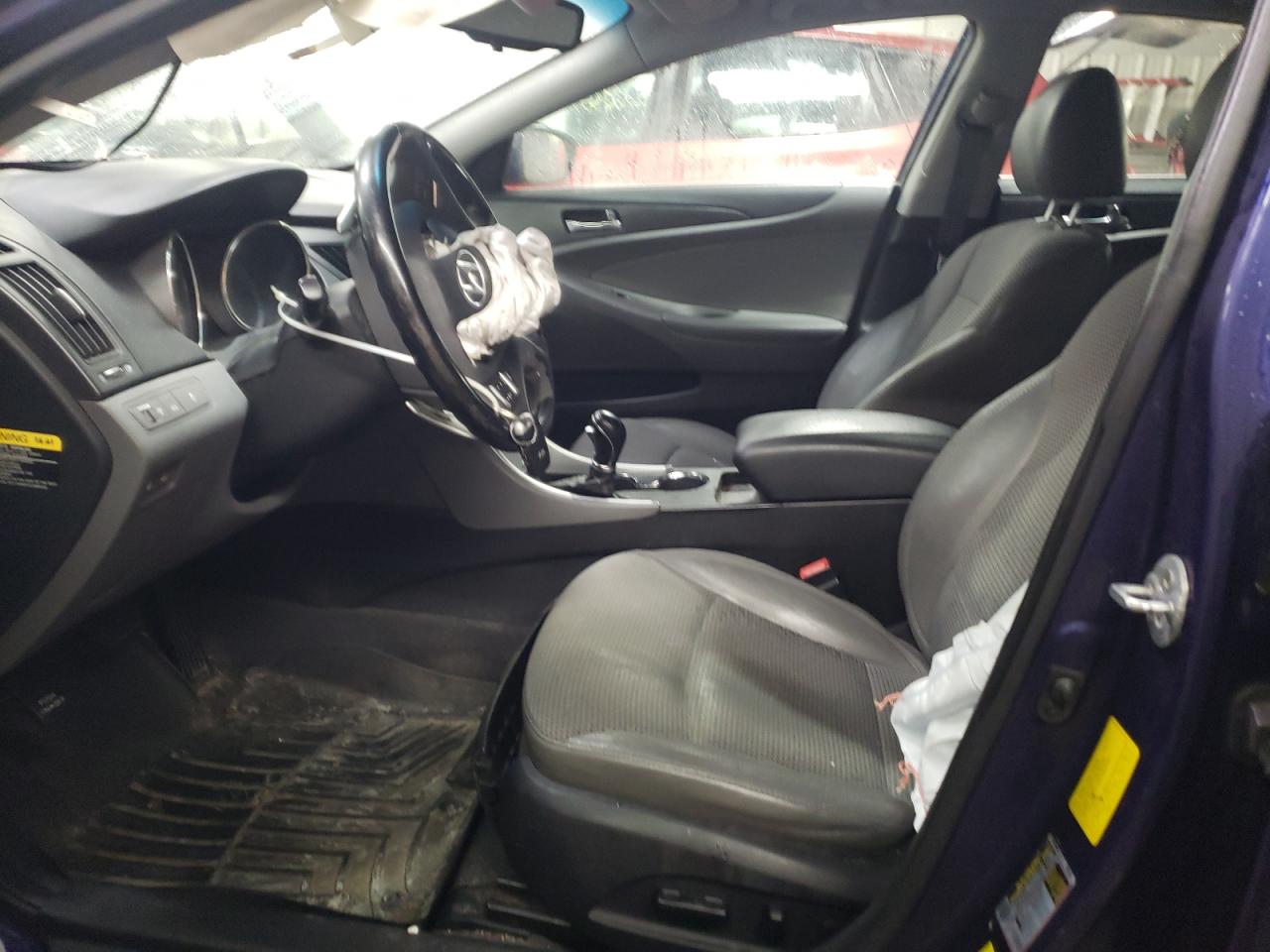 2012 Hyundai Sonata - Image 7